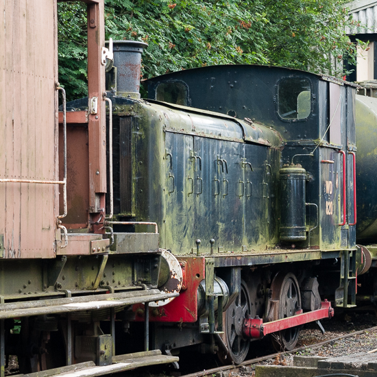 Drewry Car Co 153hp 0-4-0DM WD 820 stands at Caverswall Road station on the Foxfield Railway on 25/7/12