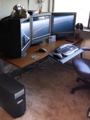 Panoramic Desktop Multiple Monitors