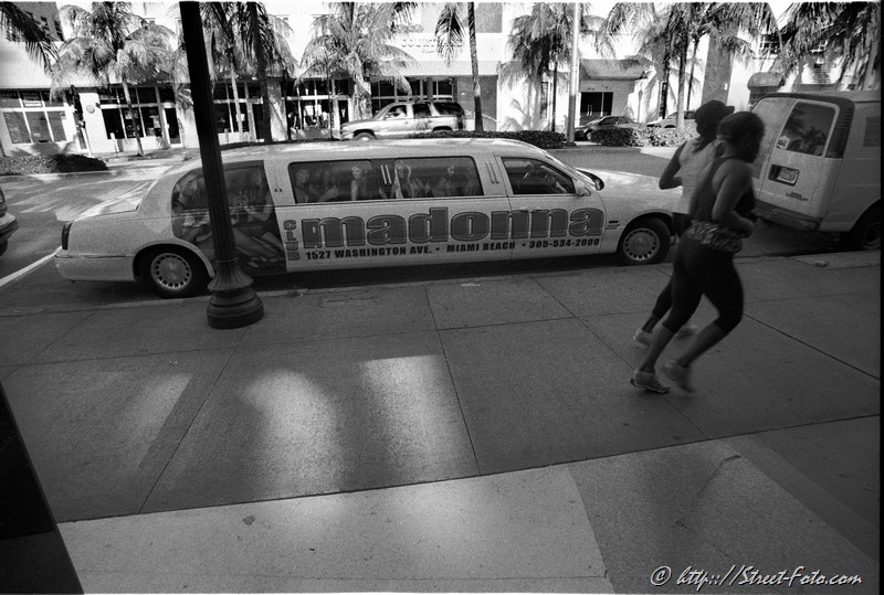 Street scene on Washington Avenue in Miami Beach, Miami, Florida, USA, 2010. Street Photography of Miami, San Francisco and Key West by Emir Shabashvili, see http://street-foto.com, http://miamistreetphoto.com, http://miamistreetphotography.com or http://miamistreetphotographer.com