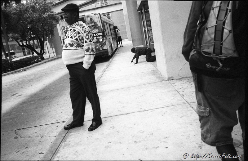 Downtown Miami, 2010. Street Photography by Emir Shabashvili, see http://street-foto.com, Stairs, Sky, Man, Black, http://miamistreetphoto.com, http://miamistreetphotography.com or http://miamistreetphotographer.com