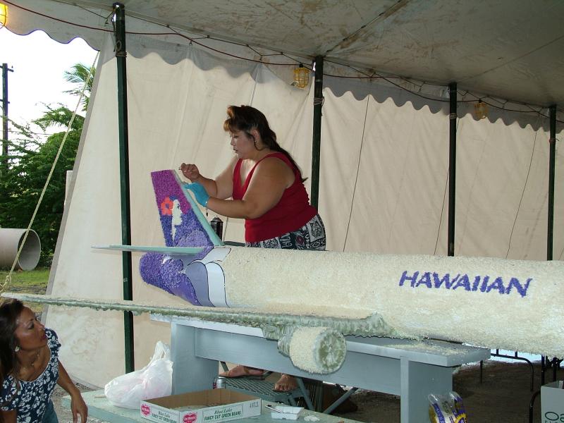 Making the Hawaiian Airlines Float