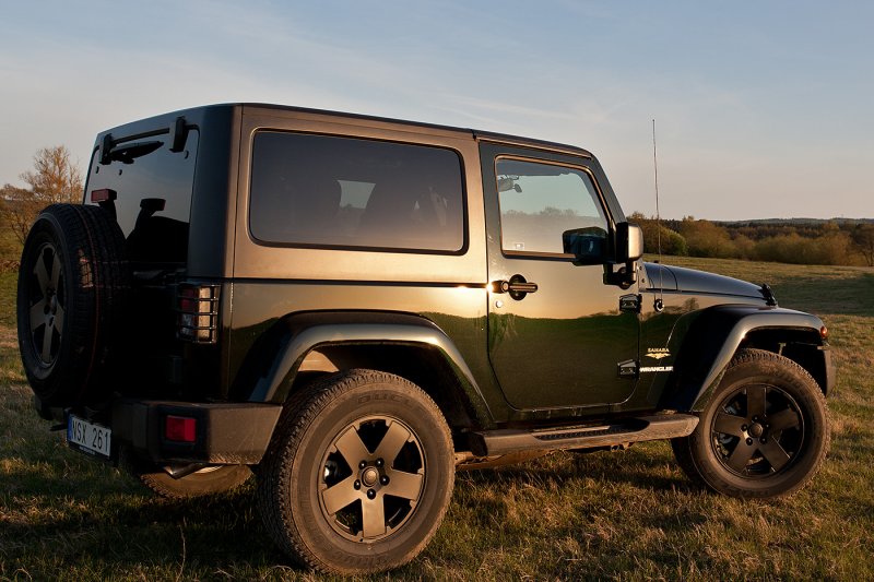 Anyone have Black Forest Green w/ black wheels? | Jeep Wrangler Forum